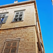 Σαρδελωτό με αρμό πέτρας